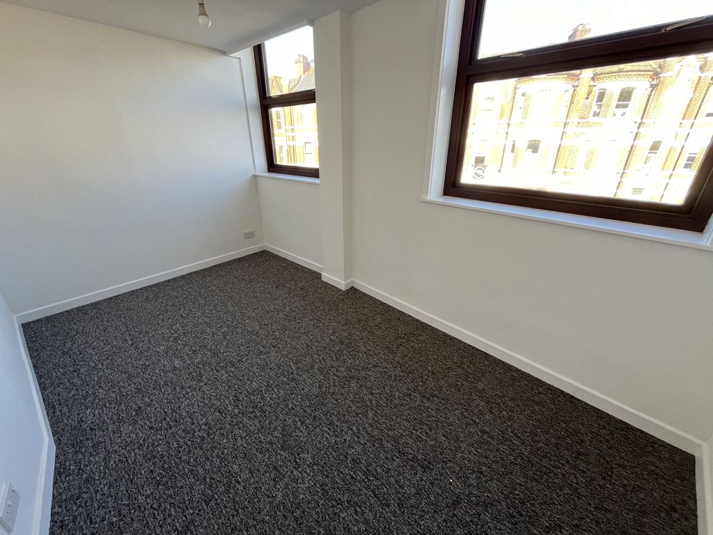 Property photo 2 of 10 Img_5864