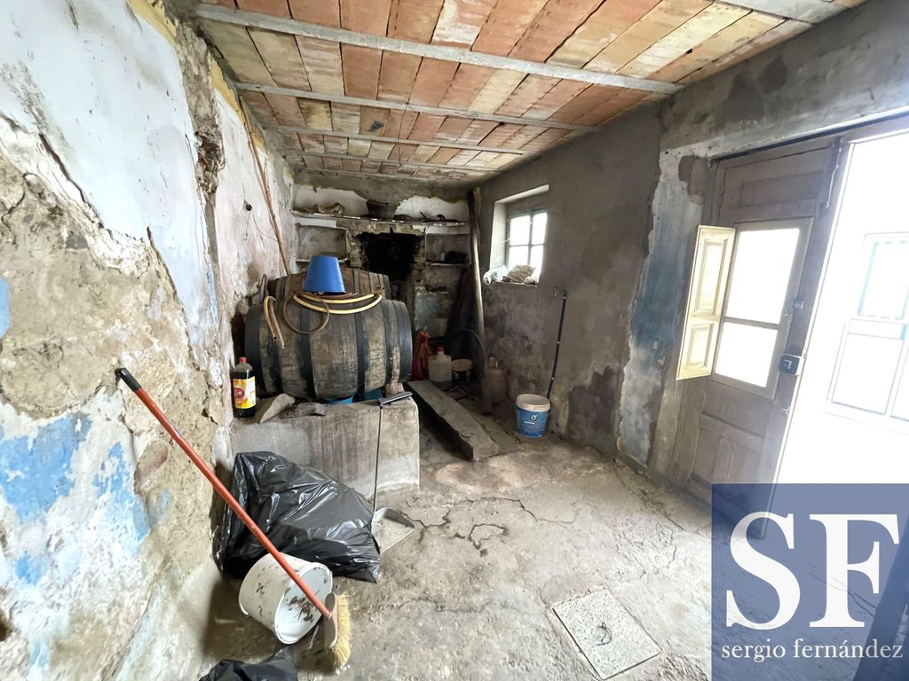 Property photo 3 of 7