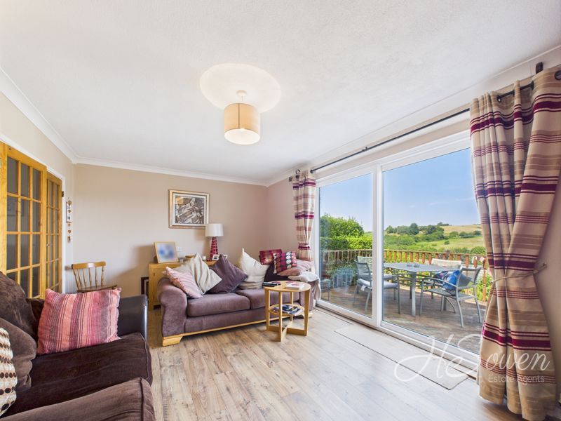 Property photo 3 of 14 Photo 7