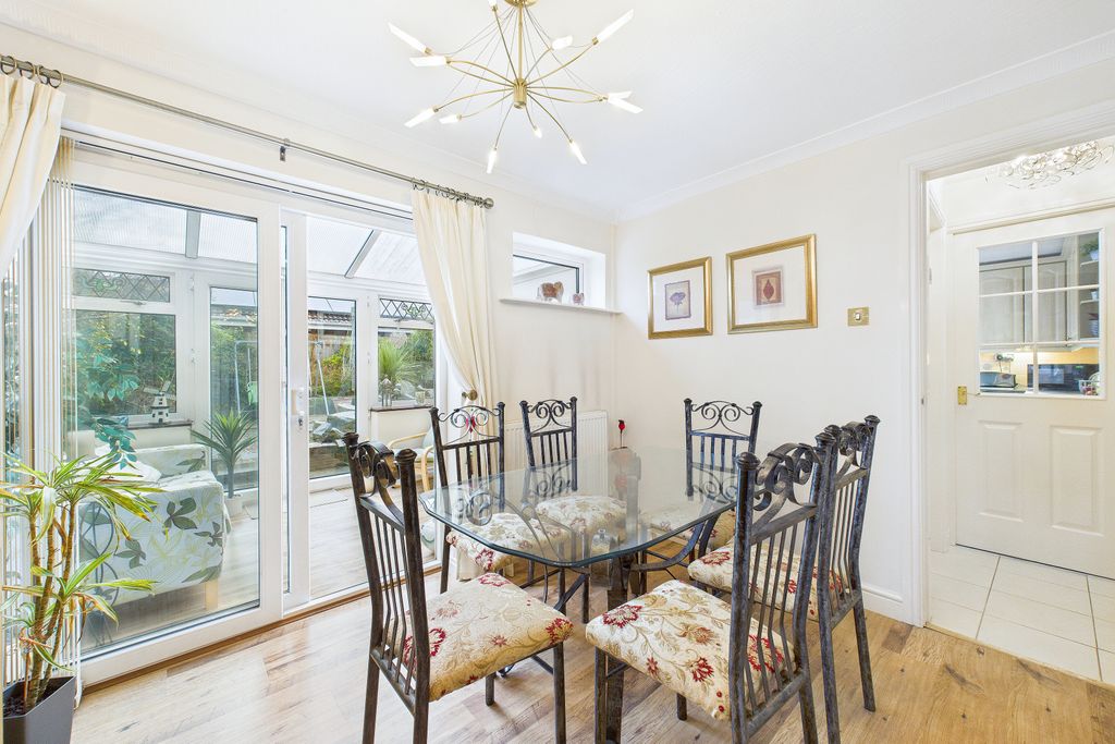 Property photo 3 of 15 Dining Room