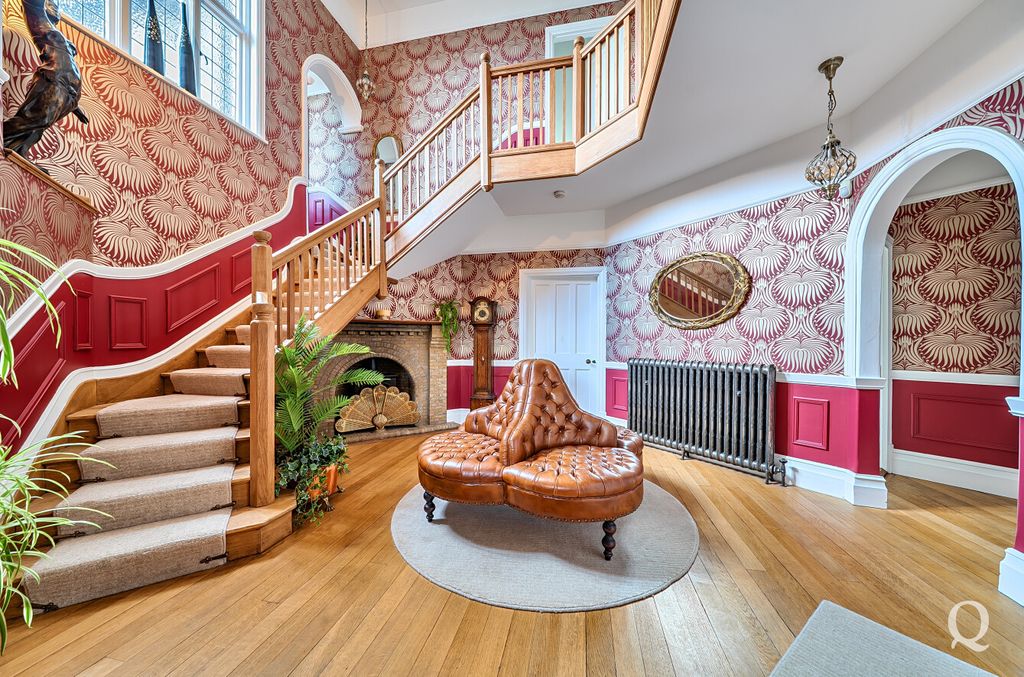 Property photo 2 of 50 2Bbdb9F4-26Bf-493...