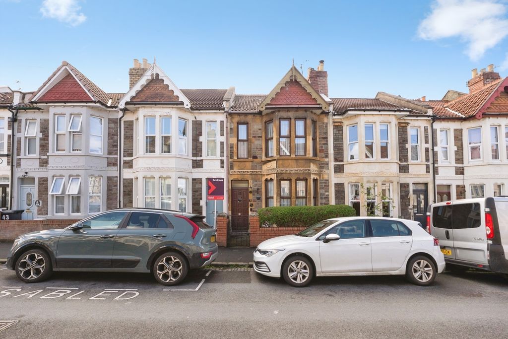 Property photo 1 of 20 Pbox-Img.Jpg