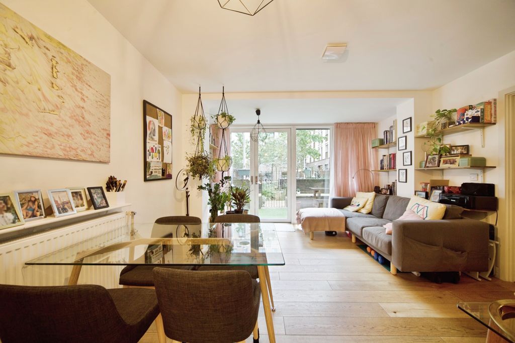 Property photo 1 of 17 Photo #1