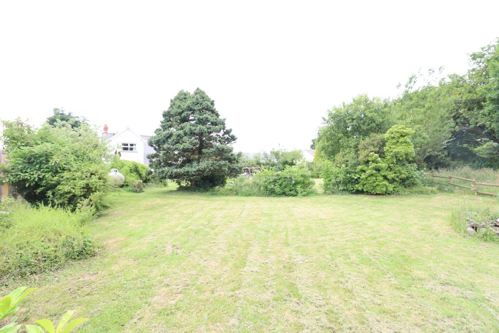 Property photo 3 of 21 Garden / Orchard