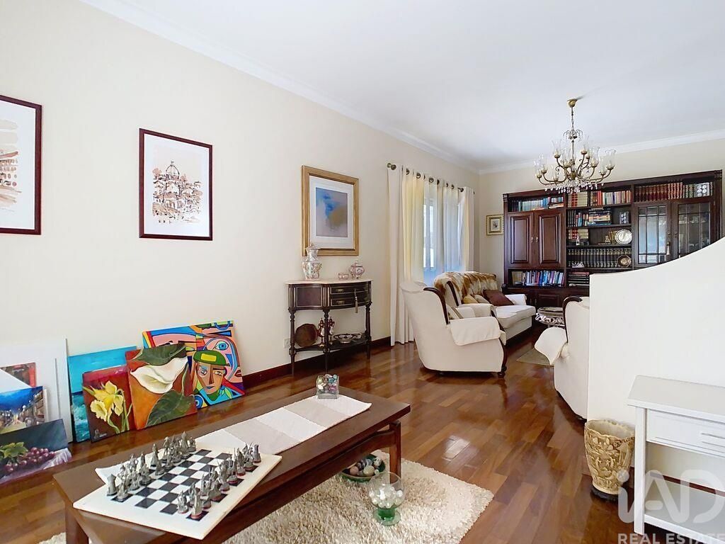 Property photo 3 of 40