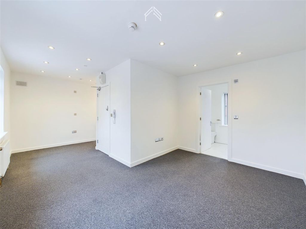 Property photo 1 of 6 Cam02700G0-Pr0151-Still003.Jpg