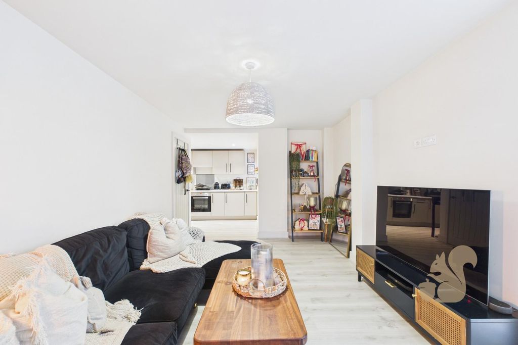 Property photo 2 of 13 Cam01659G0-Pr0648-Still010.Jpg