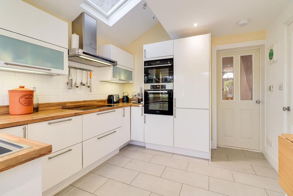 Property photo 3 of 20 Img (12).Jpg