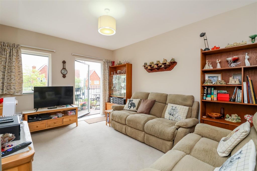 Property photo 3 of 19