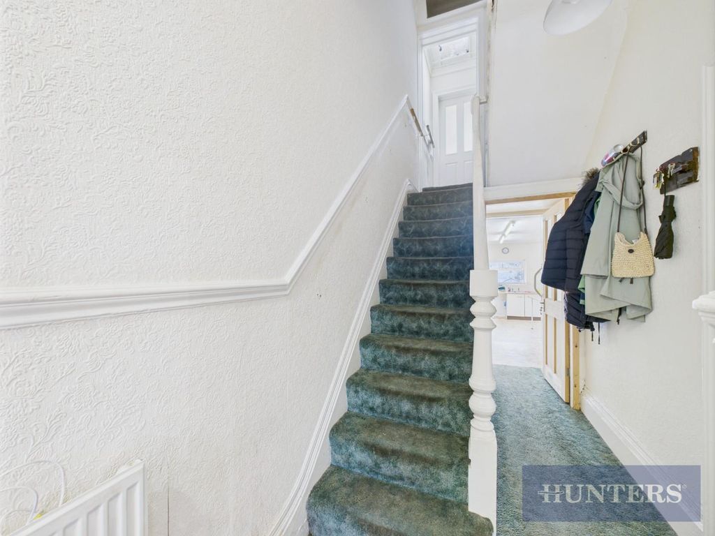 Property photo 3 of 28 Cam05316G0-Pr0145-Still025.Jpg