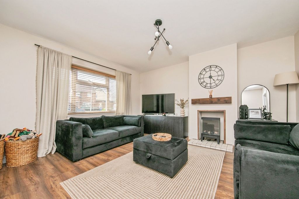 Property photo 2 of 13 Photo