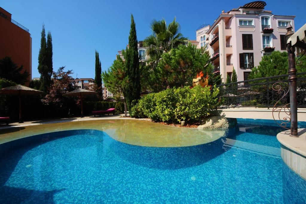 Property photo 3 of 28