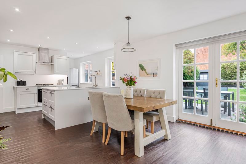 Property photo 3 of 33 Photo 20