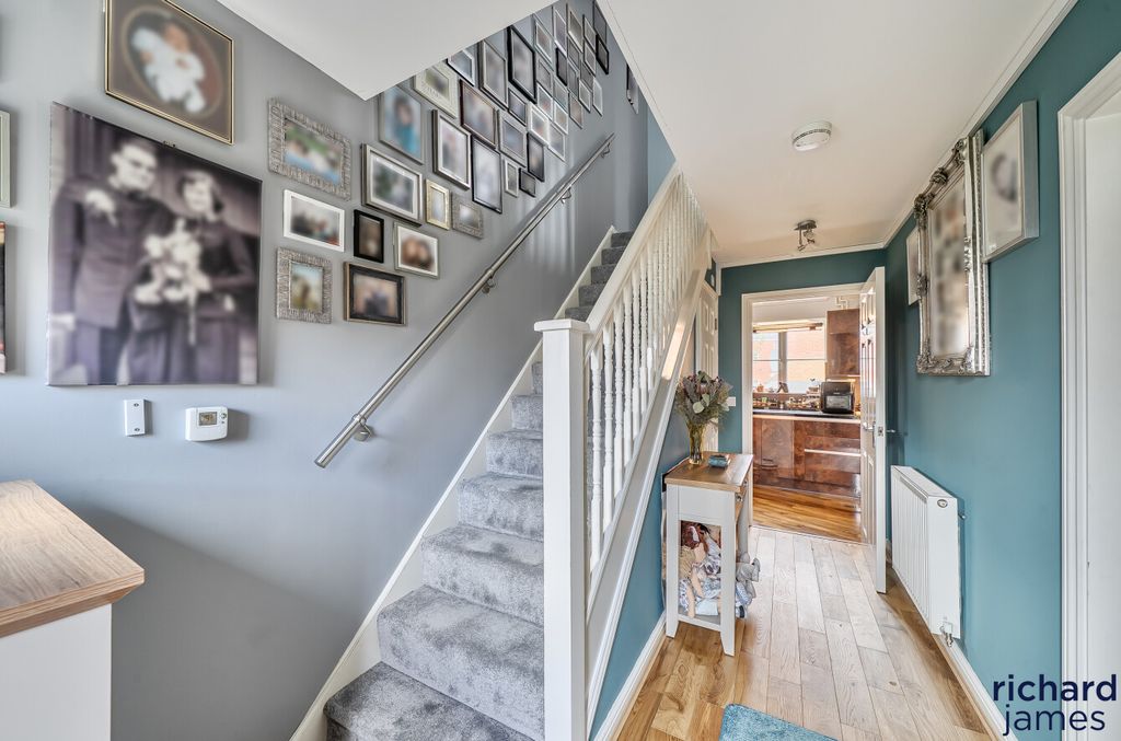 Property photo 2 of 16 88577378Abdf4Bef99E002508B9d84A3