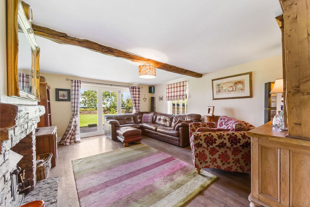 Property photo 2 of 42