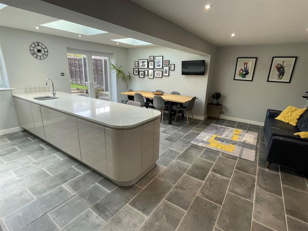 Property photo 3 of 14 10.Jpg