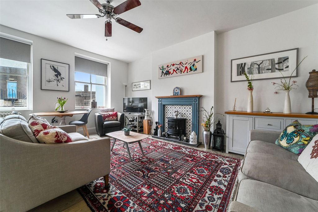 Property photo 3 of 15 Picture No. 04