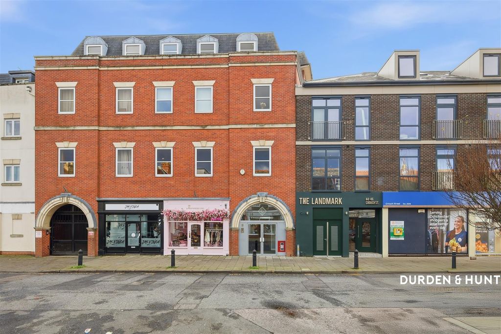 Property photo 1 of 11 Essex House