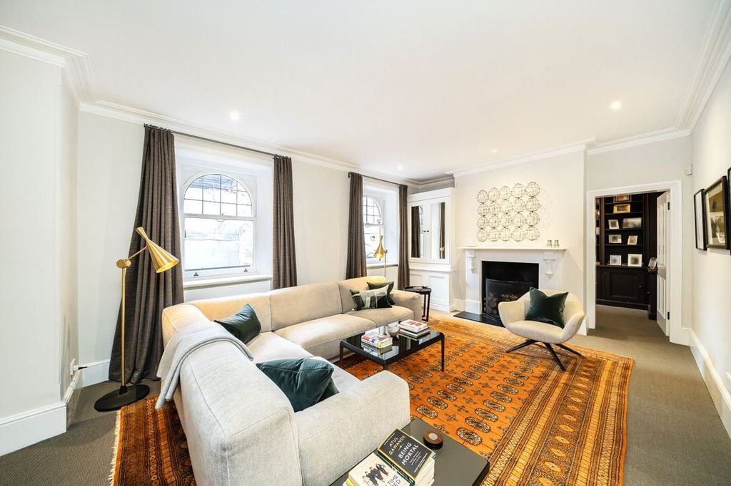 Property photo 1 of 10 Reception Room