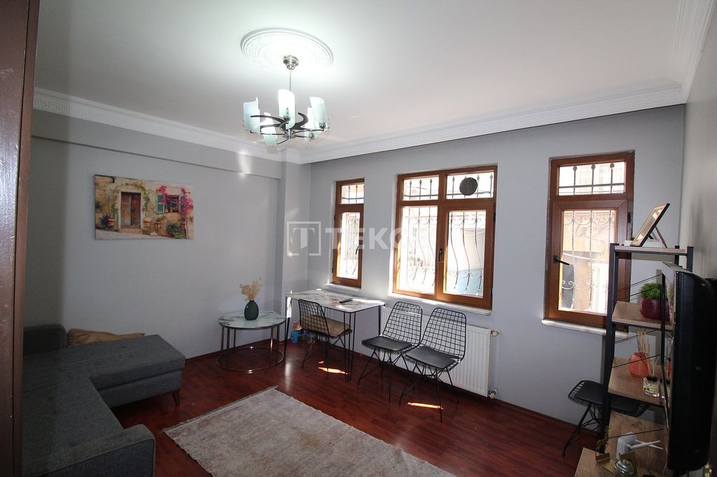 Property photo 3 of 8
