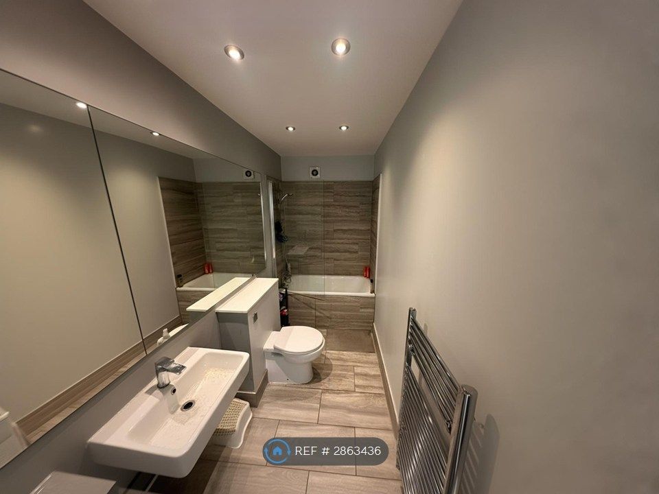 Property photo 3 of 4