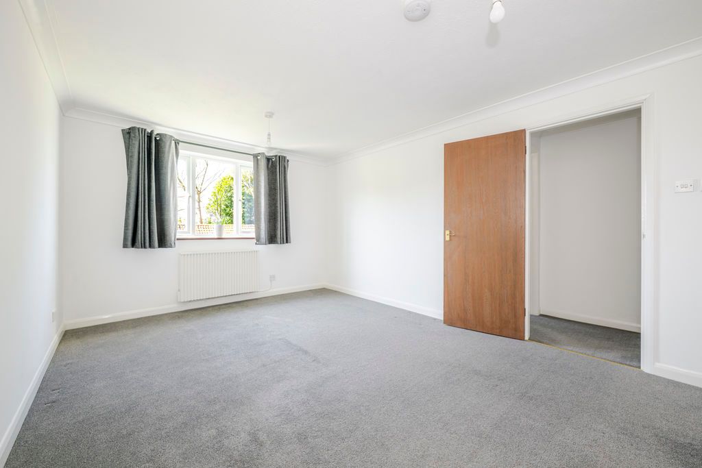 Additional image 4 of 1 bed flat for saleStation Road, Heathfield TN21