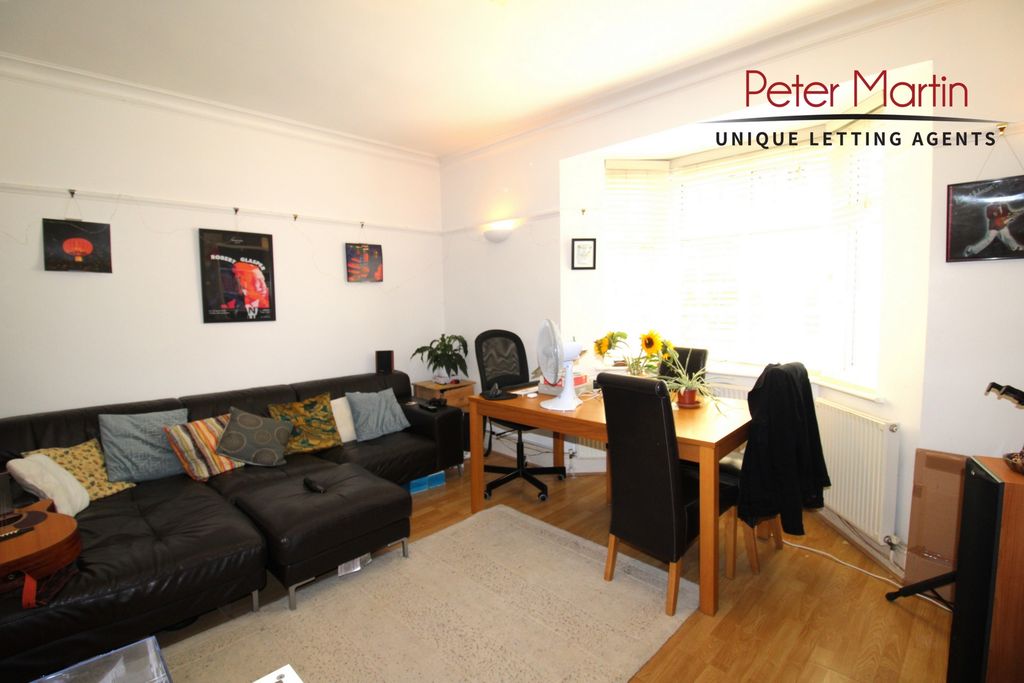 Property photo 1 of 11 Photo 11