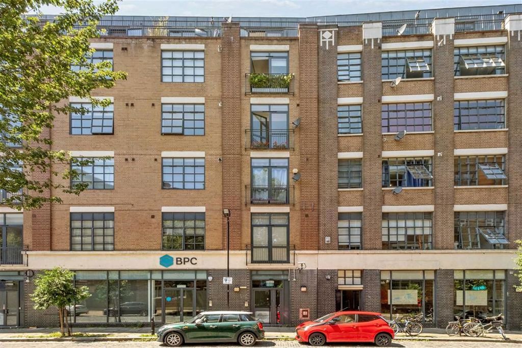 Property photo 1 of 7