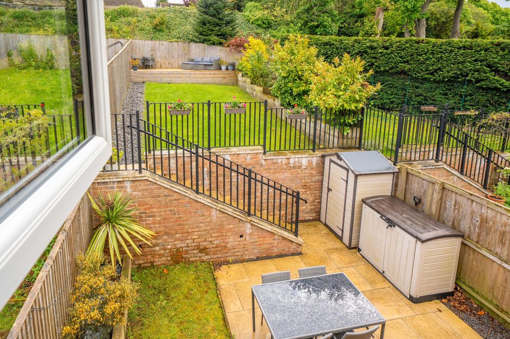 Property photo 3 of 29