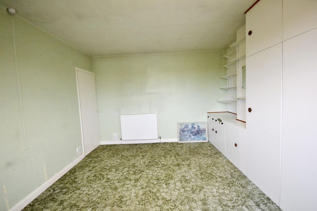 Property photo 3 of 18 Bedroom One