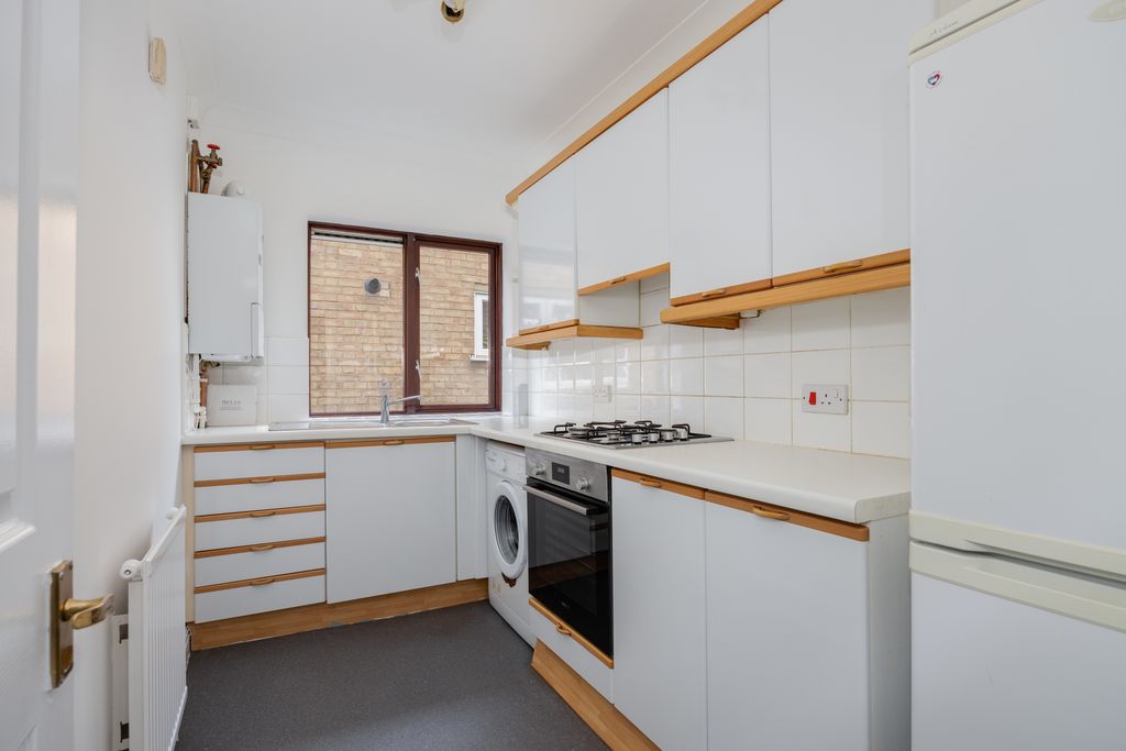 Property photo 3 of 9