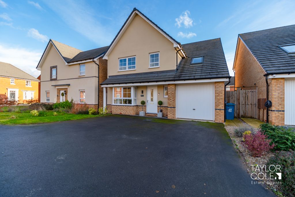 Property photo 1 of 40