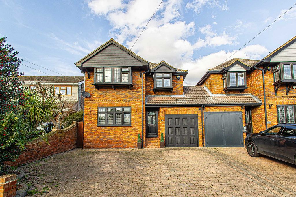 Property photo 1 of 46