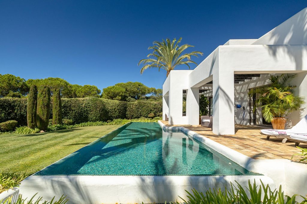 Property photo 2 of 57