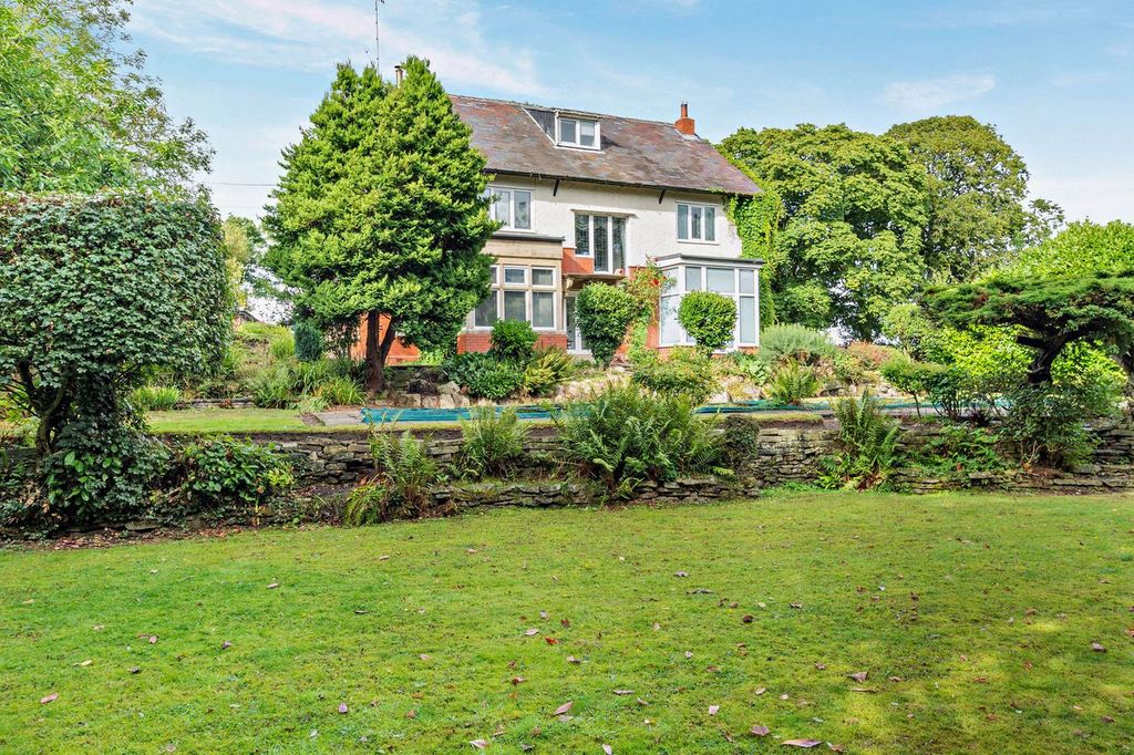 Property photo 1 of 64