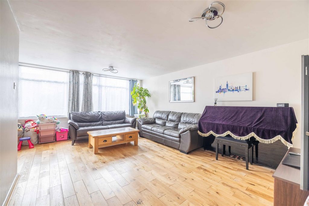 Property photo 2 of 22 2Chb (7 Of 22).Jpg