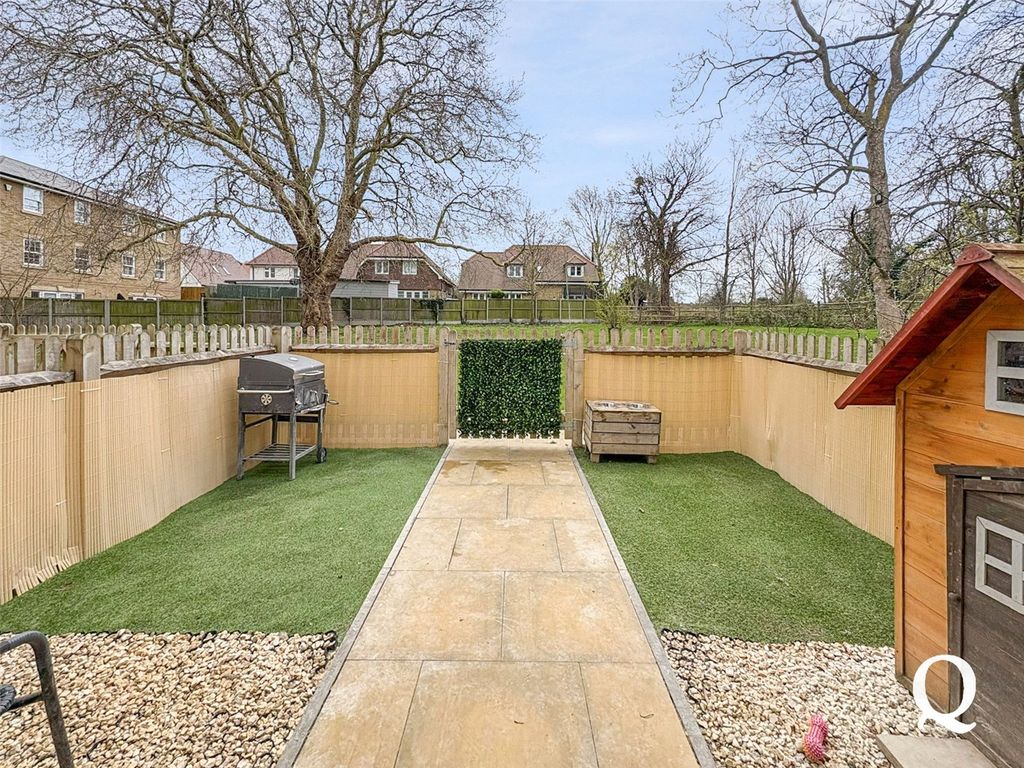 Property photo 3 of 19 Picture No. 06