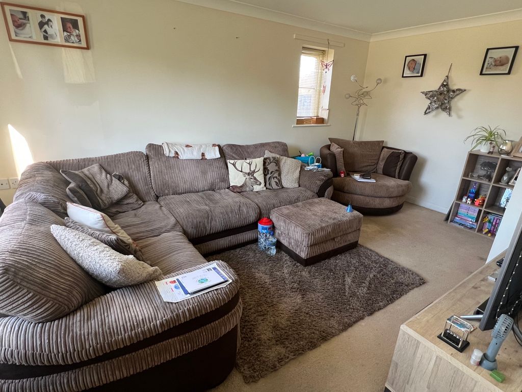 Property photo 3 of 10