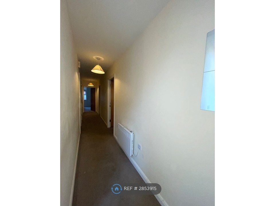 Property photo 3 of 16 Hallway