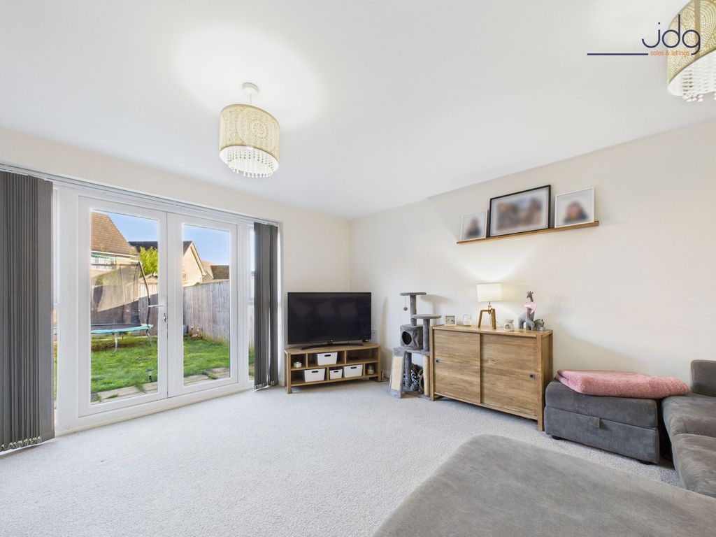 Property photo 2 of 14 Living Room