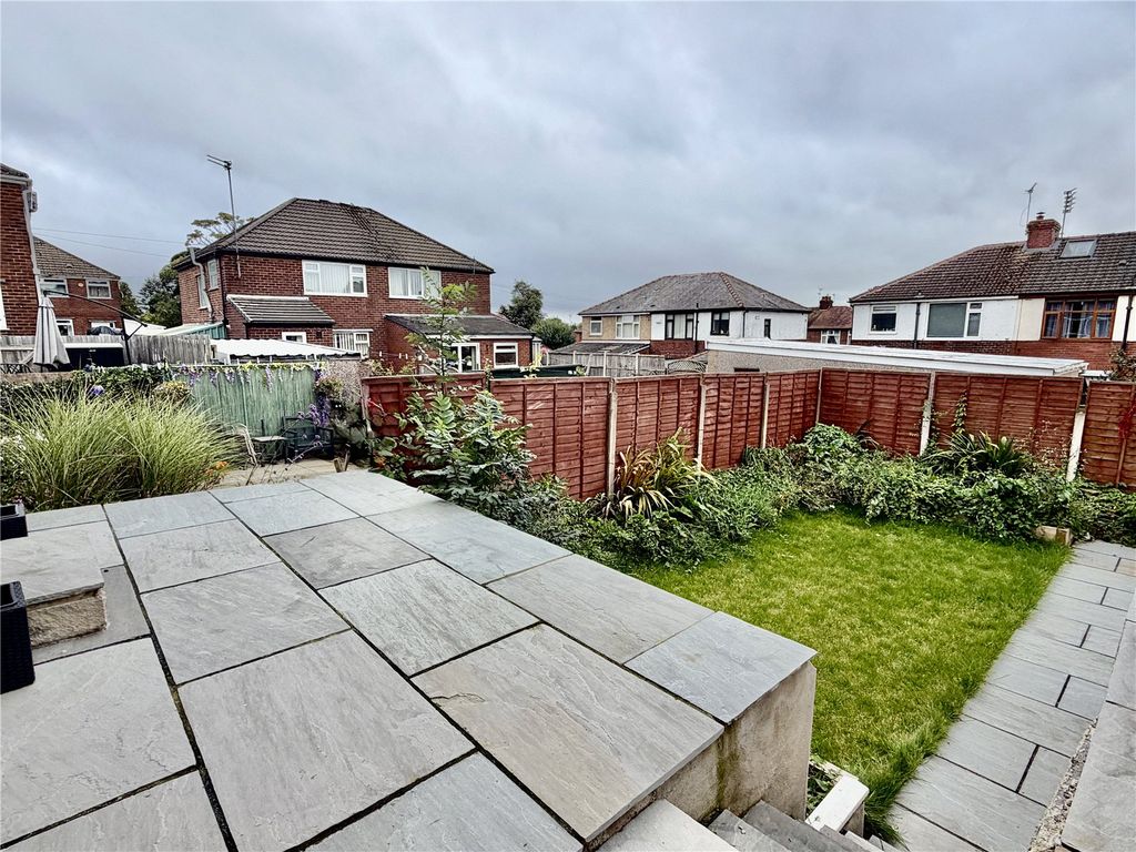 Property photo 2 of 18 Picture No. 04