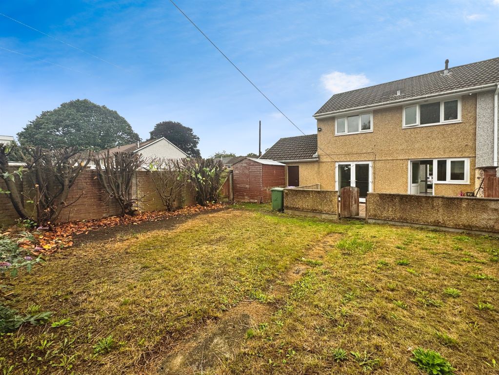 Property photo 2 of 23