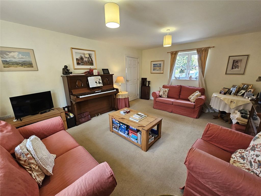 Property photo 3 of 10 Picture No. 03