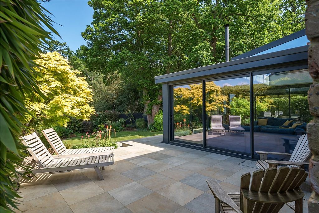 Property photo 2 of 35 Picture No. 43