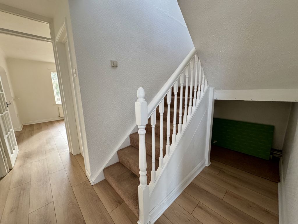 Property photo 3 of 14 Img_2042