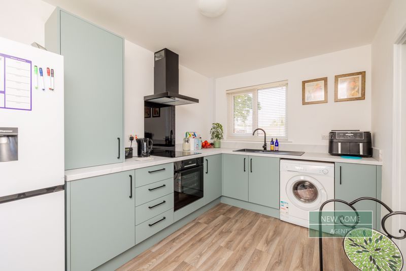 Property photo 2 of 16 Photo 9