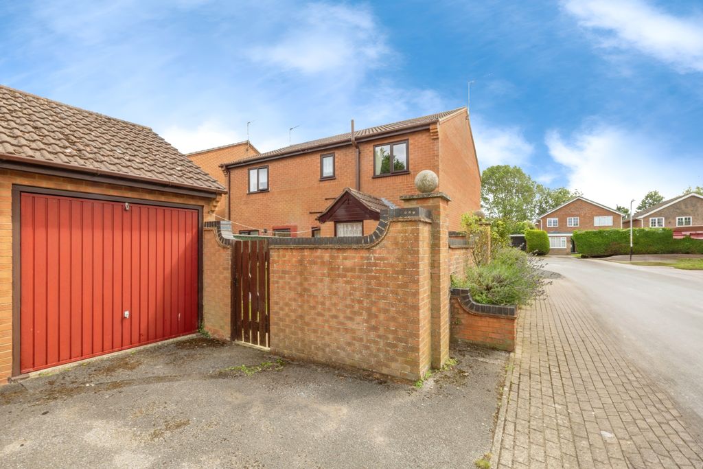 Property photo 1 of 15