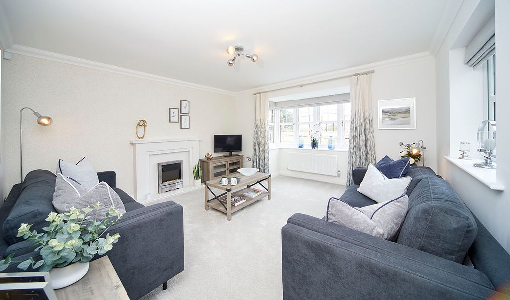 Property photo 3 of 13