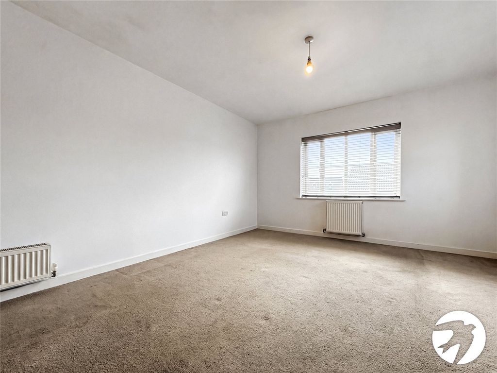 Property photo 2 of 8 Picture No. 01