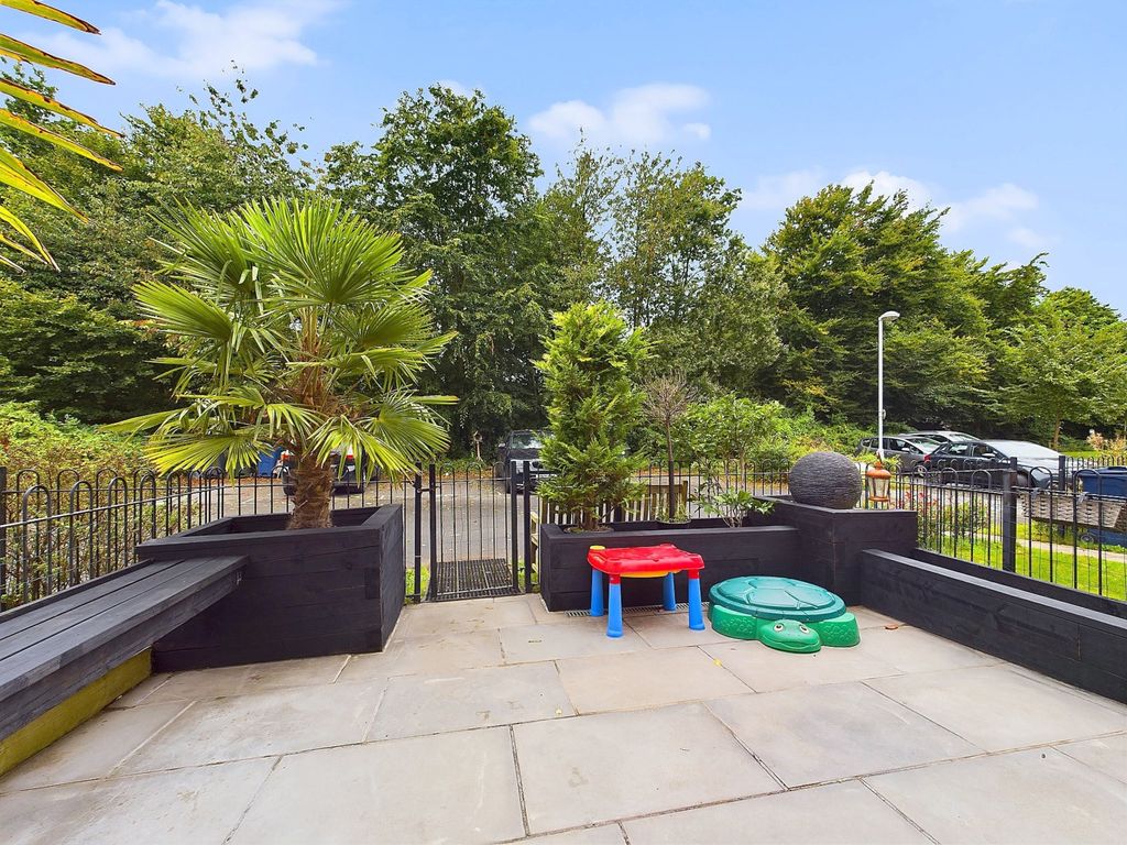 Property photo 2 of 15 60000380-Hr-2
